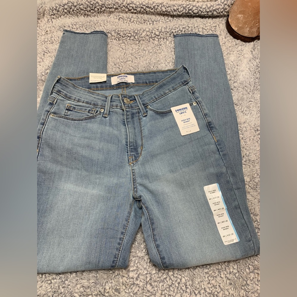 Denizen by Levi jeans size 4M /w27/L30 NWT